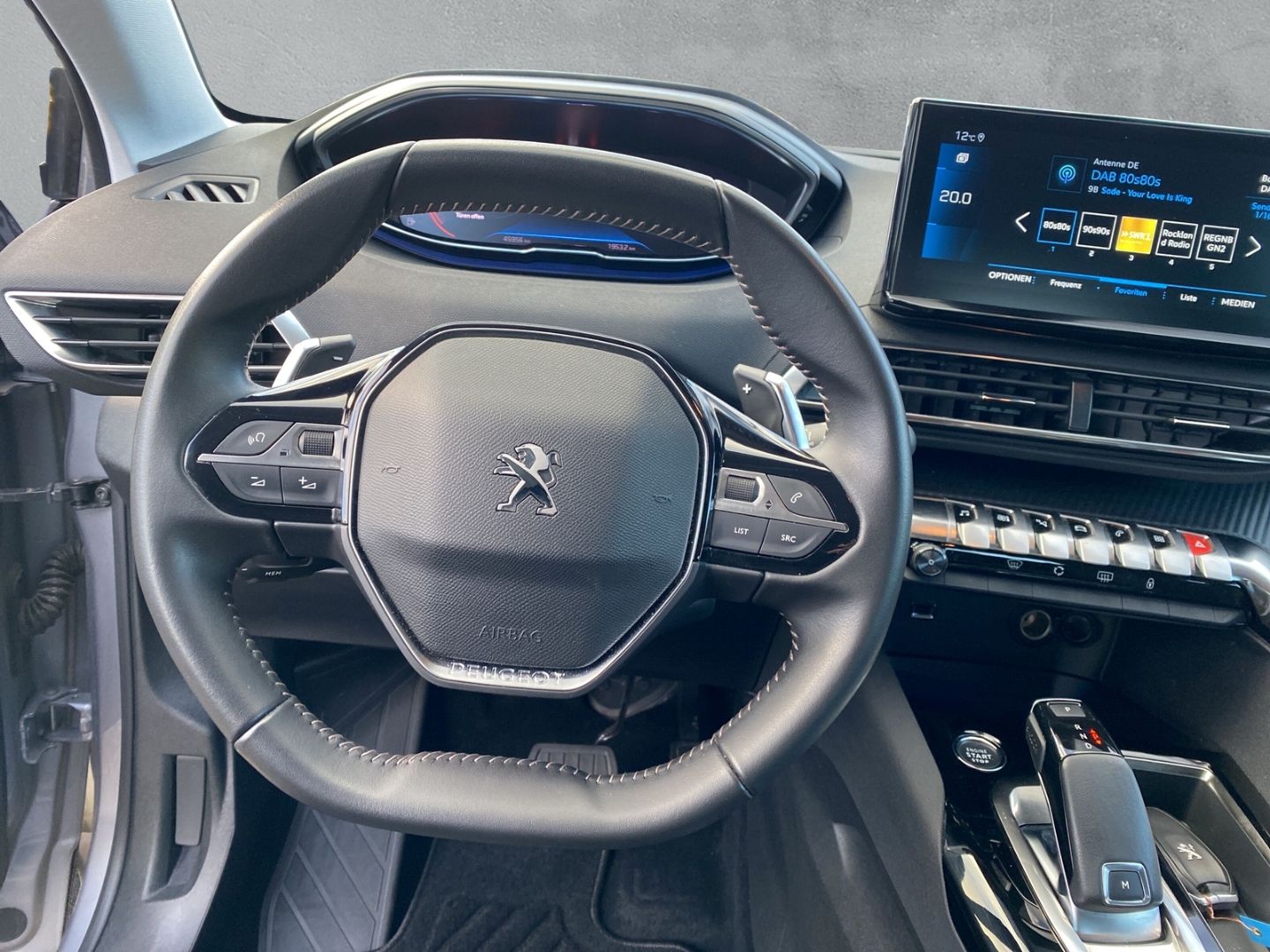 Fahrzeugabbildung Peugeot 3008 Active Pack 1.2 PureTech 130  EAT8 EU6d dig