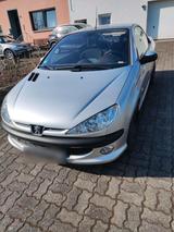Peugeot 206 cc Automatik - Peugeot 206 mit Benzin-Antrieb: Cabrio, Automatik
