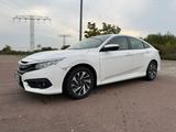 Honda Civic 1.6 VTEC/Automatik/wenig Km./TÜV! - Honda Civic mit Benzin-Antrieb: Limousine, 1.6