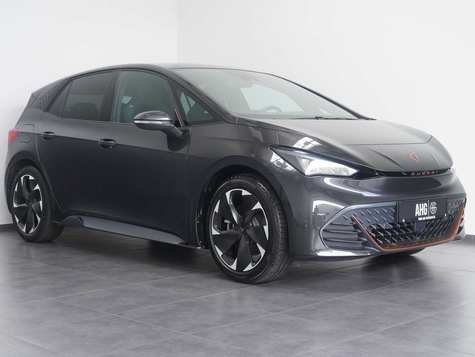 Fahrzeugabbildung CUPRA Born 170KW/82KWH/LED/NAVI/5-SITZER/19"