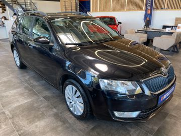 Skoda Octavia Combi Ambition *NAVI*SZHZ.*TEMPOMAT*AHK*