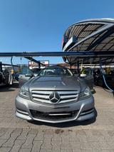 Mercedes-Benz Mercedes C Klasse W204 300CDI 4Matic - Mercedes-Benz 300 mit Diesel-Antrieb: Kombi
