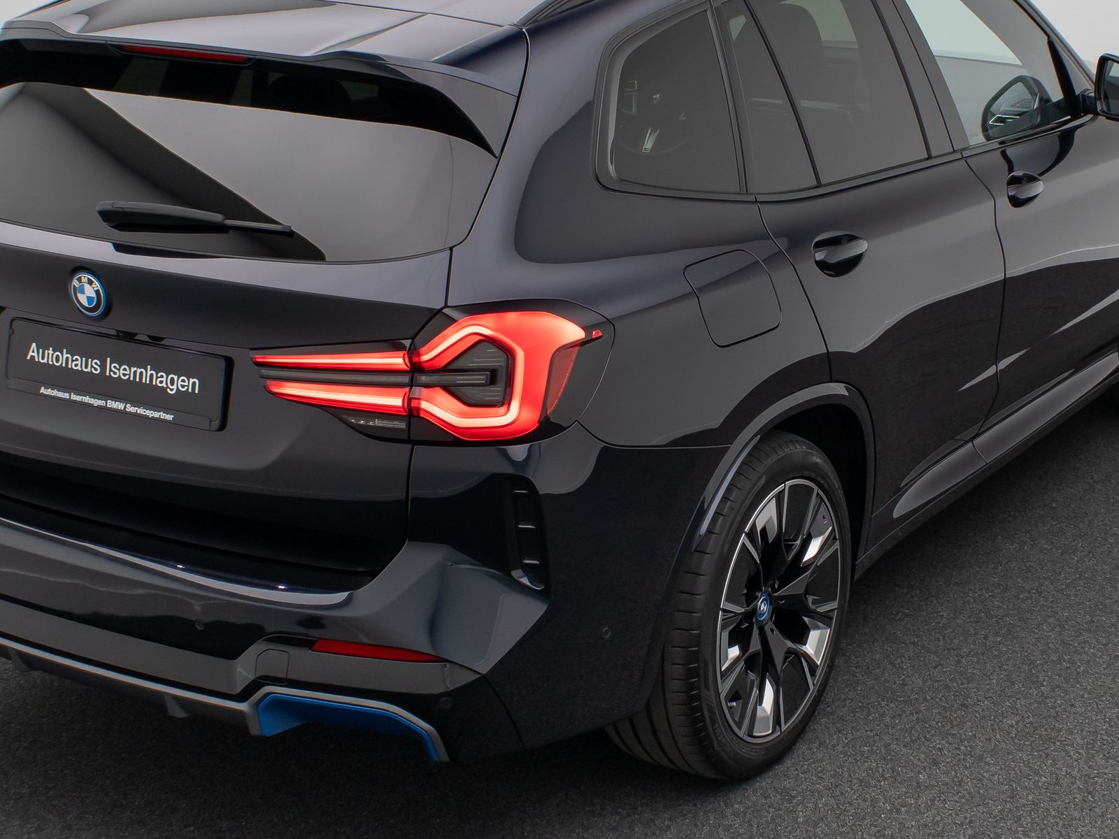 Fahrzeugabbildung BMW iX3 M Sport IMPRESSIVE 360°Laser DAB Komfort HUD