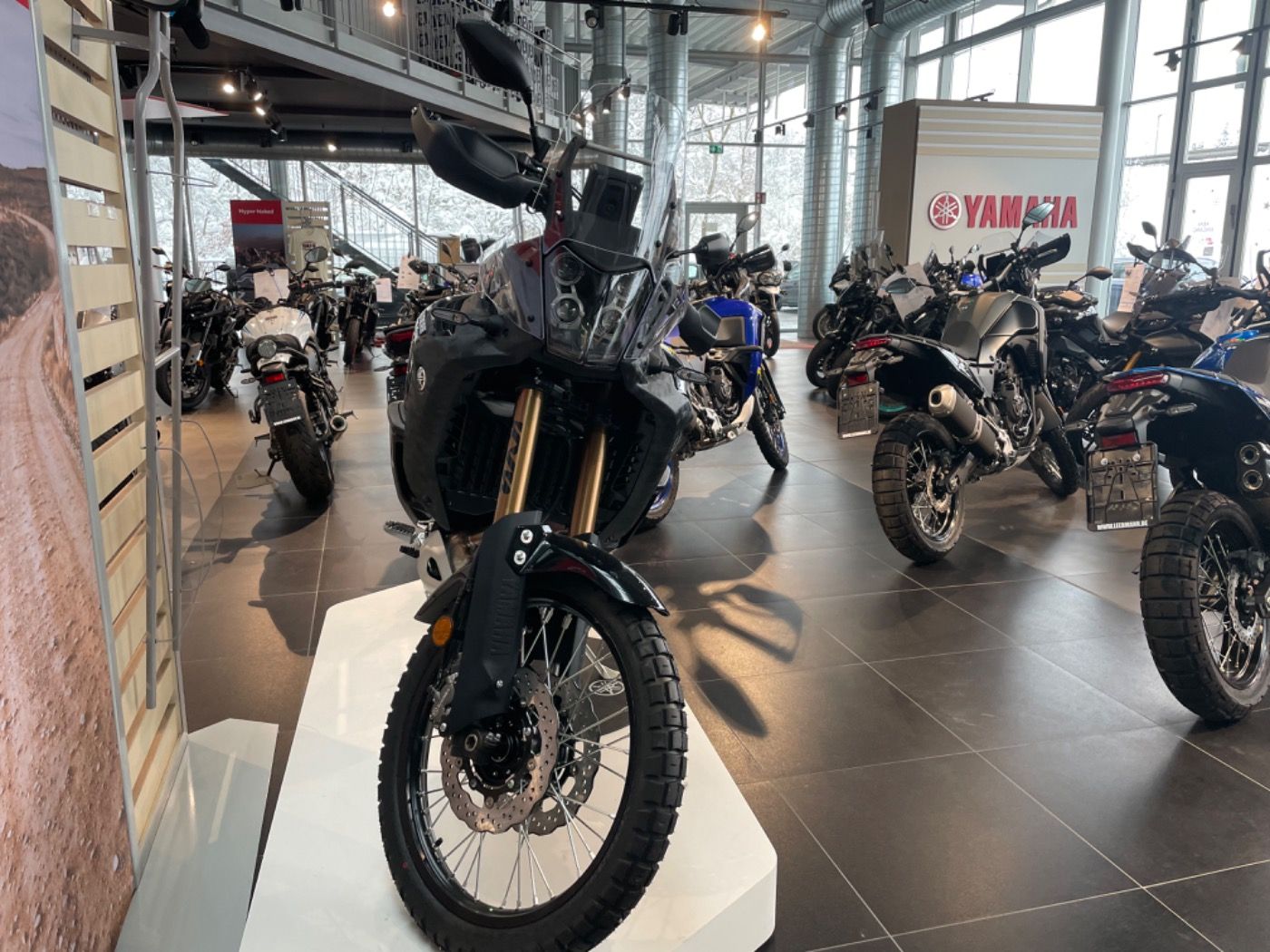 Fahrzeugabbildung Yamaha XTZ 700 Tenere World Raid 2022