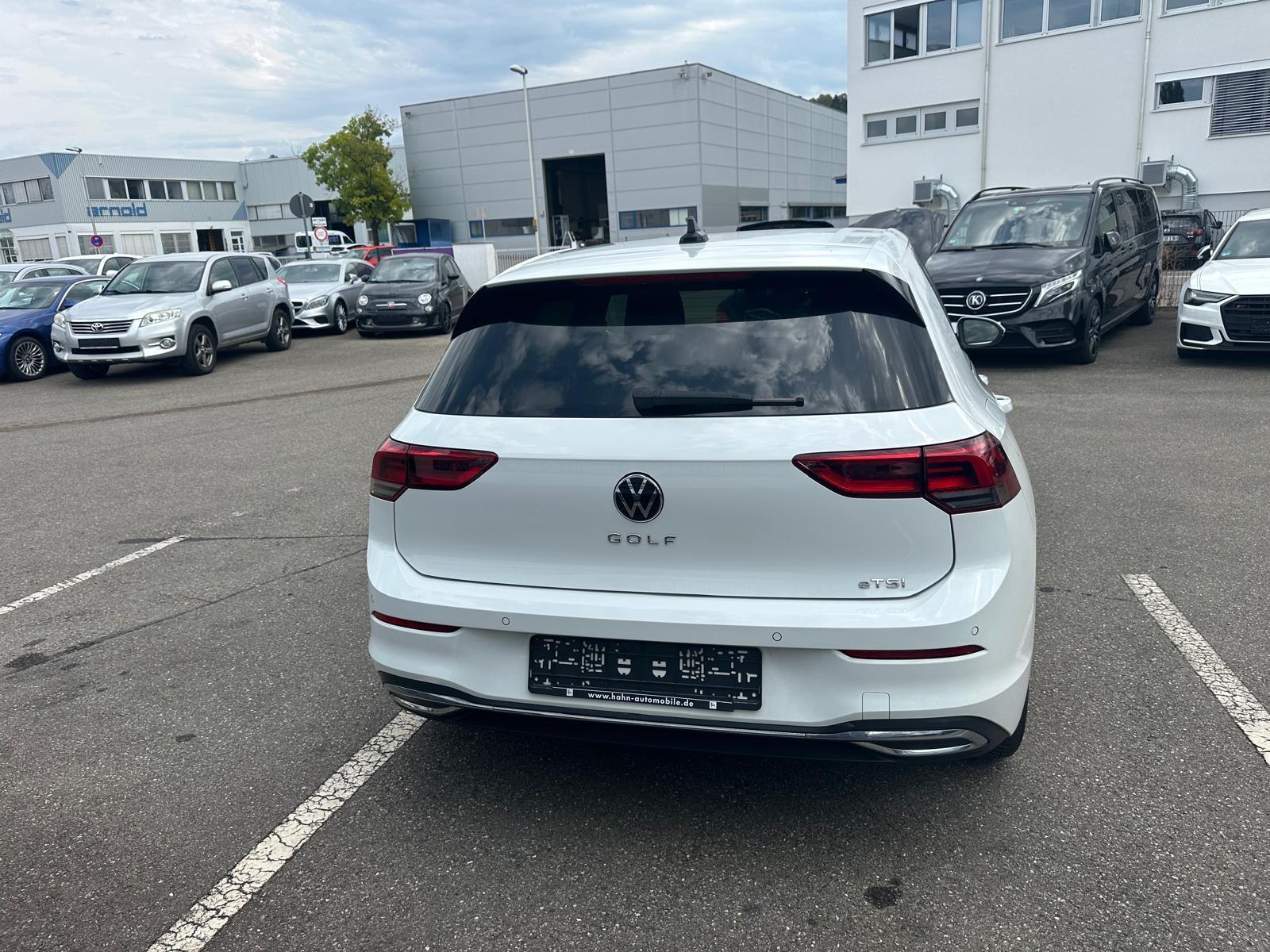 Volkswagen Golf VIII Lim. MOVE 1.5 eTSI 96kW 7-Gang DSG — 10