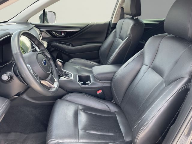 Subaru OUTBACK Platinum 2.5+ACC+SD+St.Hzg.+Folie+LED