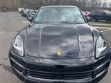 Porsche Cayenne Coupe 3.0 V6 Tiptronic - - Porsche Cayenne: Schwarz, Head-Up Display