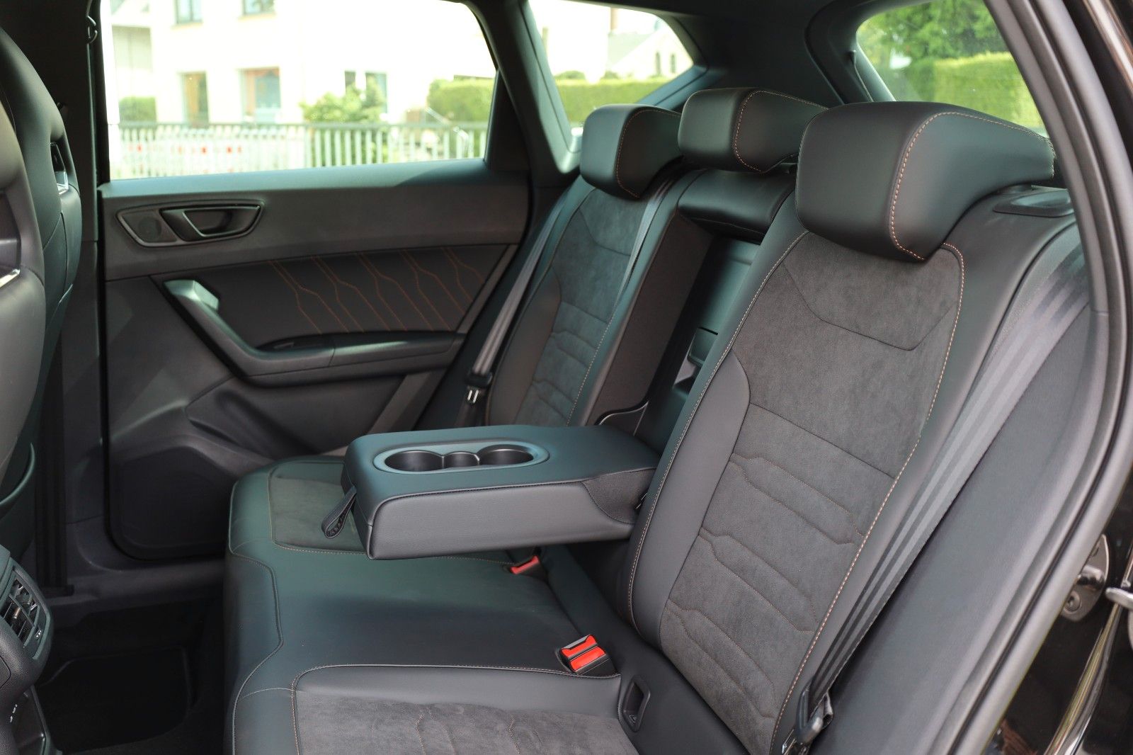 Fahrzeugabbildung CUPRA Ateca VZ 4Drive 2,0 TSI 7-Gang DSG*NAVI