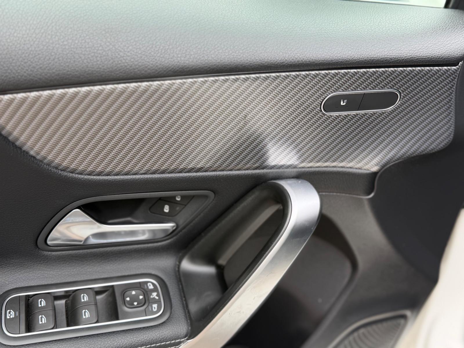 Mercedes-Benz A-Class A180d*AUTOMATIK*MULTIBEAM-LED*CARPLAY+NAVI*, миниатюра 12