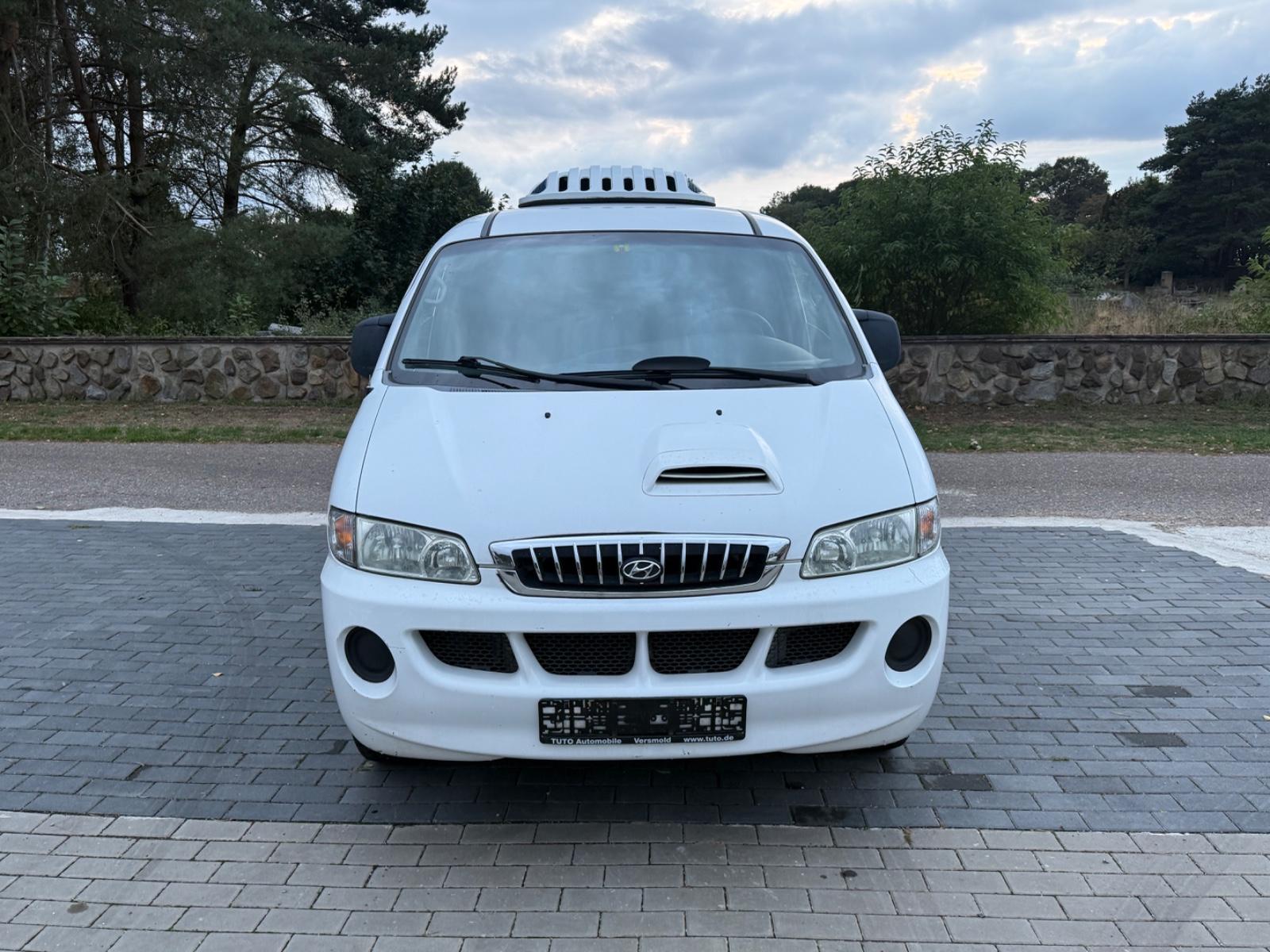 Hyundai H-1