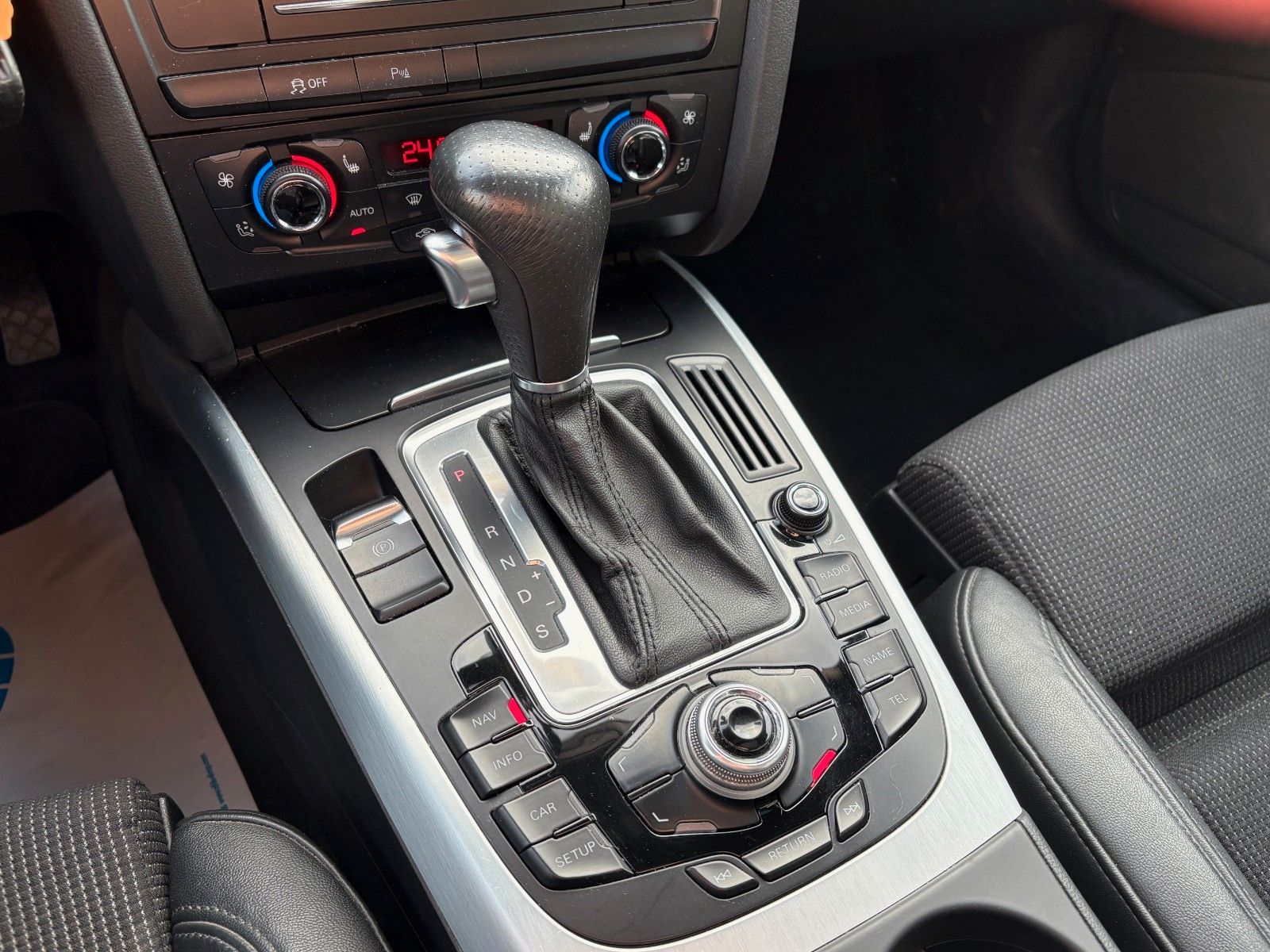 Fahrzeugabbildung Audi A4 Avant 2.0 TDI Aut. S LINE SPORTPAKET plus Nav