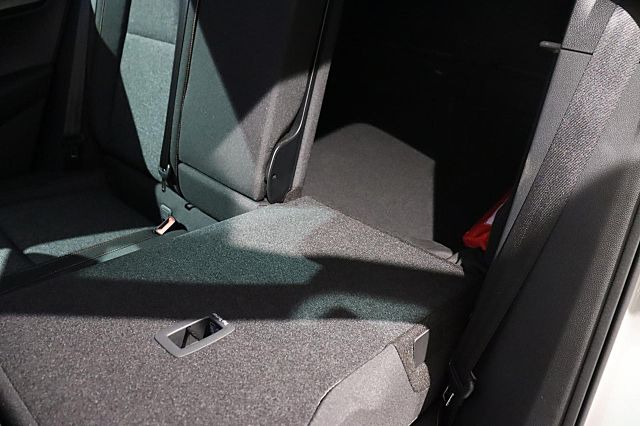 Karoq 1.0 TSI Clever OPF NAVI LED TEMPOMAT SHZ