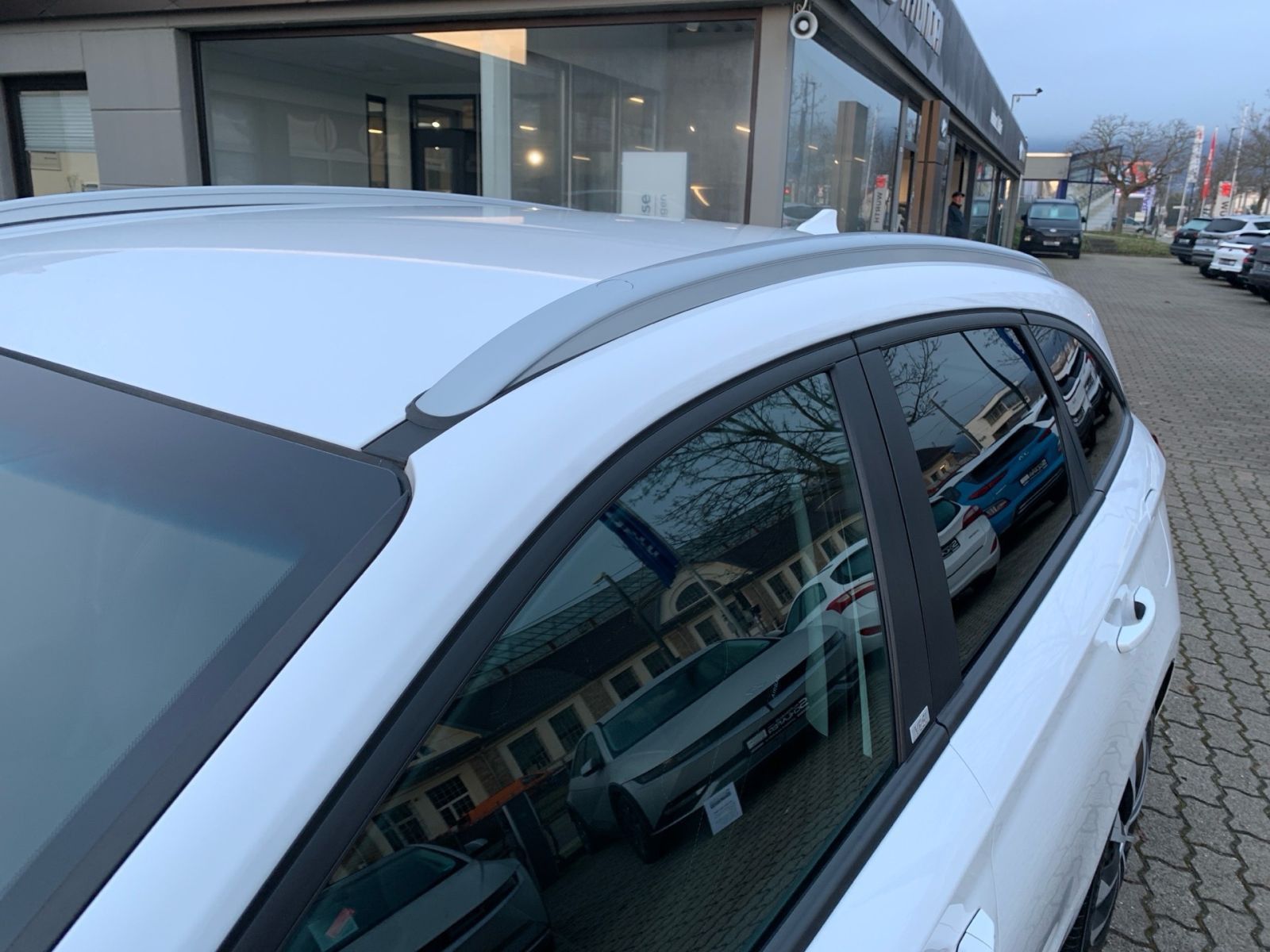 Fahrzeugabbildung Hyundai i30 Kombi 1.4 T-GDI 7-DCT YES! Plus LED AHK