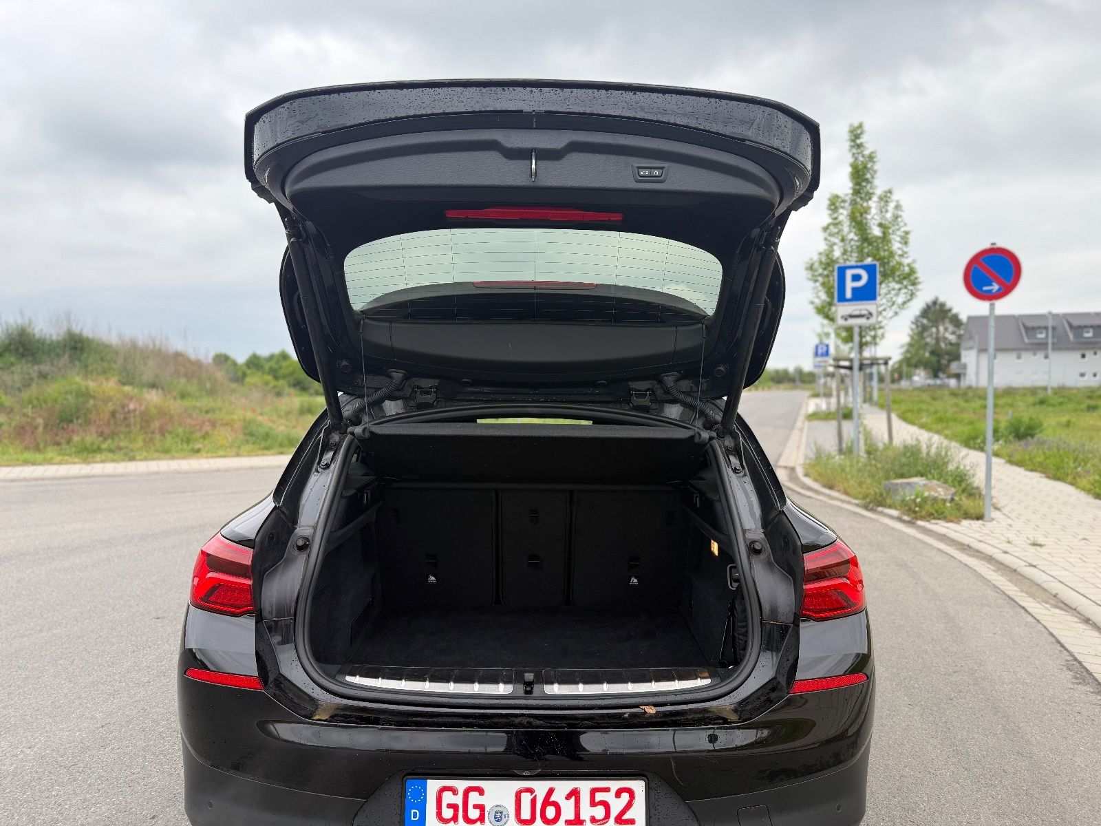 BMW X2 sDrive 18 i *SPORTSITZE+KAMERA+NAVI+18"ZOLL* foto 12