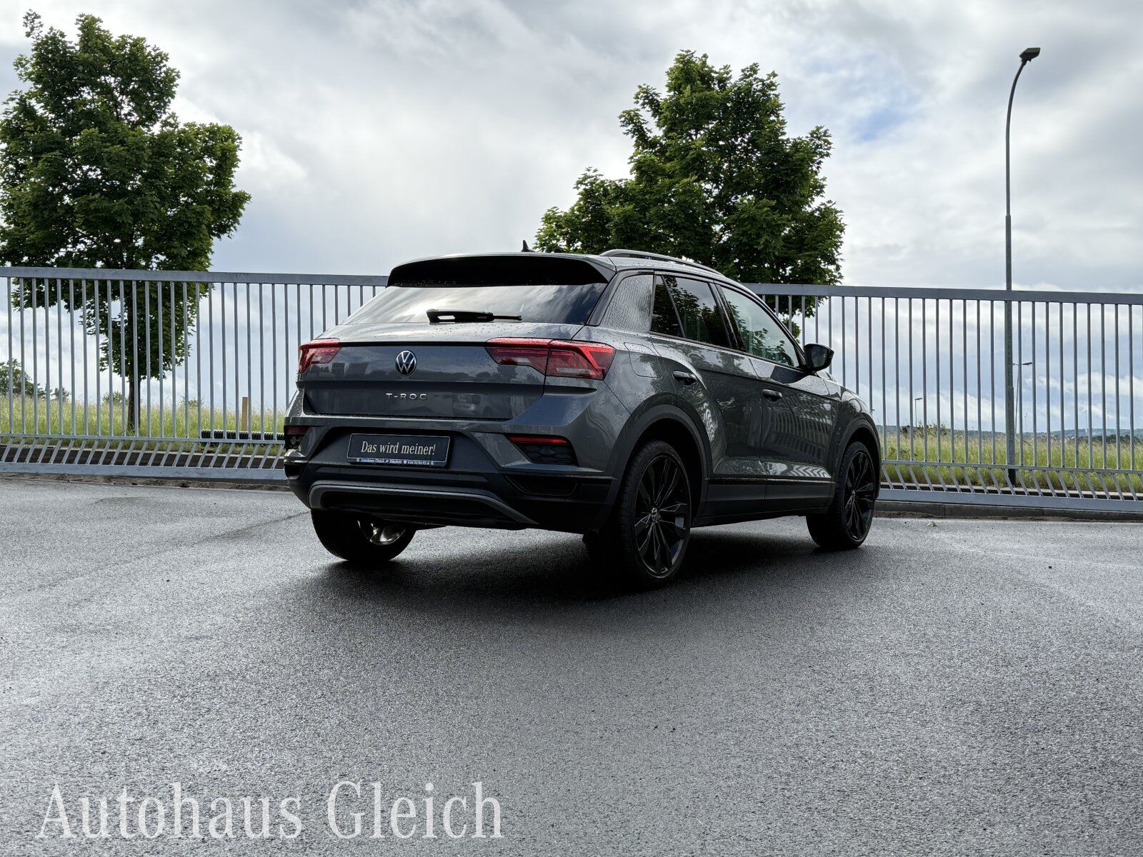 Fahrzeugabbildung Volkswagen T-Roc 1.5 TSI Sport (EURO 6d) Navi/Styling/Autom