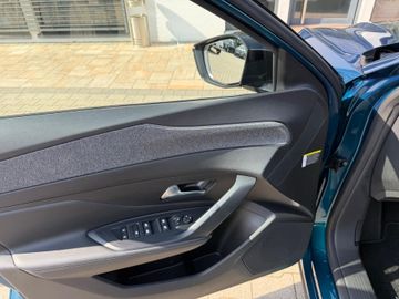 Peugeot 408 - 5