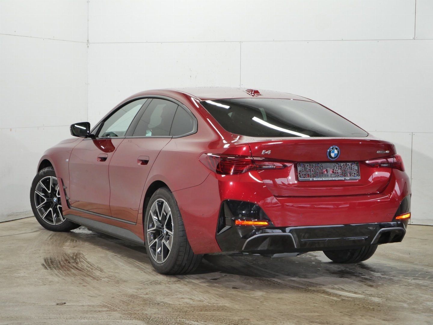 Fahrzeugabbildung BMW i4 eDrive40 M Sportpaket Driving Assistant Profe