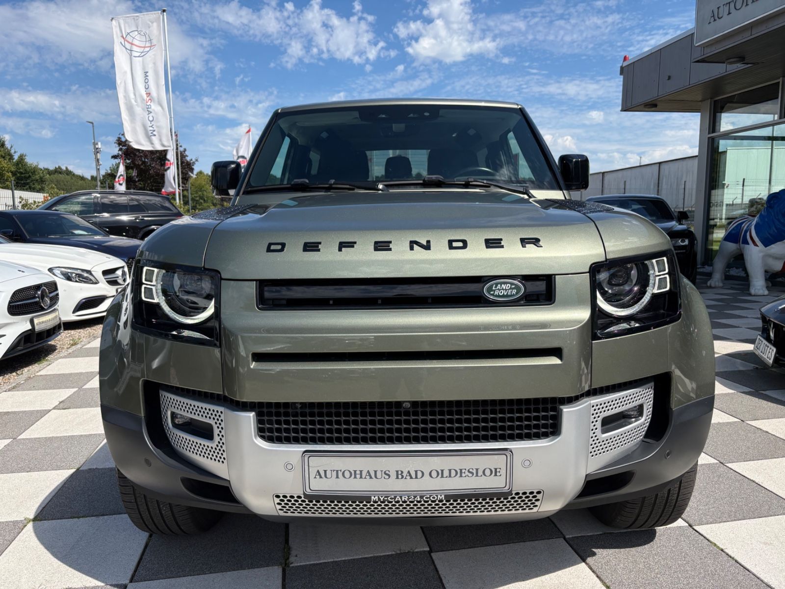 Land Rover Defender 3.0 D250 90 SE Black Pck Winter Pck foto 3