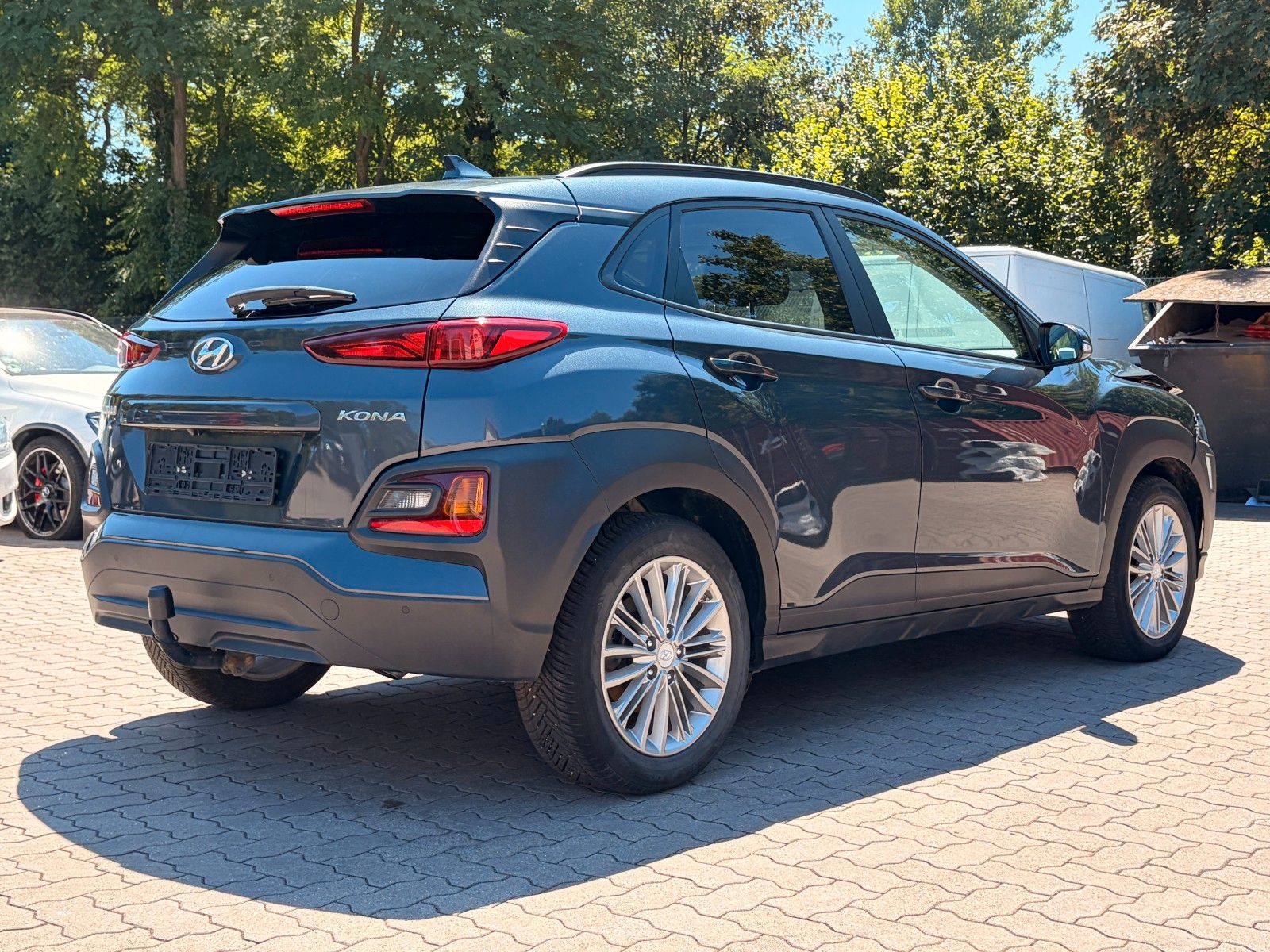 Fahrzeugabbildung Hyundai Kona Automatik*SHZ*NAVI*LED*AHK***