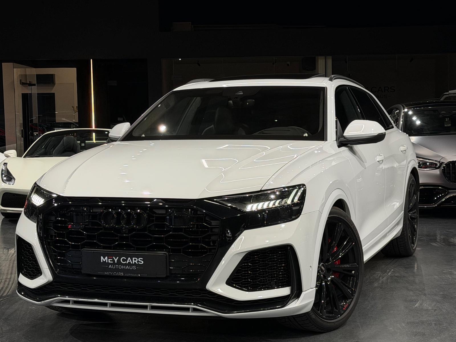 Audi RSQ8 quattro*PANO*KERAMIK*MASSAGE*AHK*B&O*MWST*