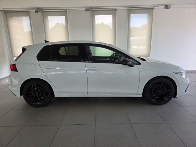 Golf VIII MOVE 1.5 TSI LED+ PANO ACC APP PDC