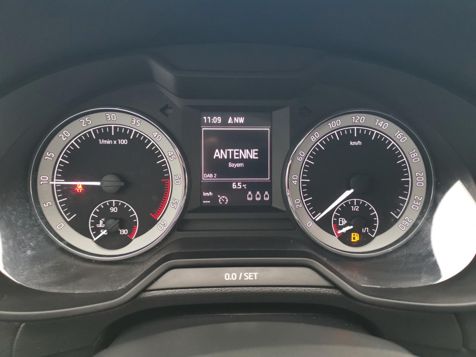 Skoda Octavia 2015 — photo 11