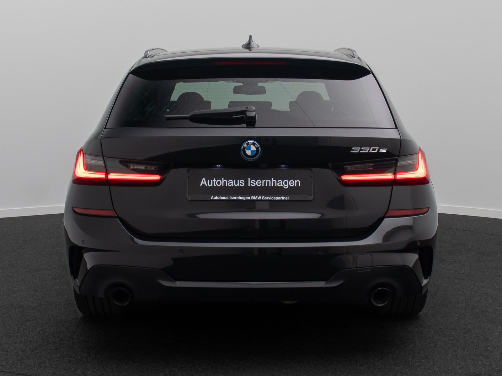Fahrzeugabbildung BMW 330e M Sport DAB HiFi Laser HUD Panorama AHK 19"