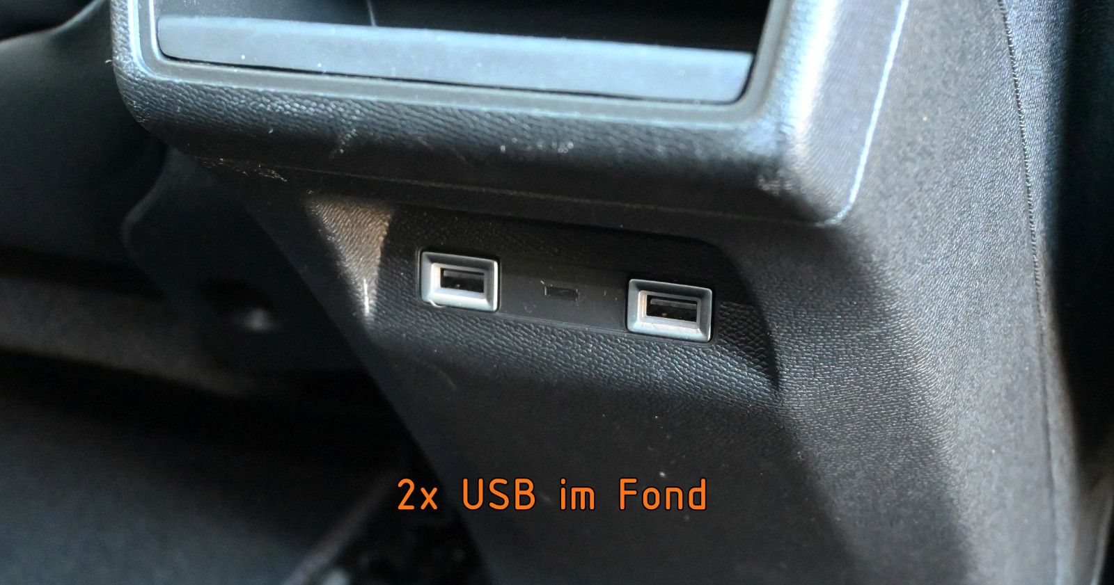 Fahrzeugabbildung DS Automobiles DS7 Crossback E-Tense 4x4 Perf.Line+ °AHK°FOCAL°