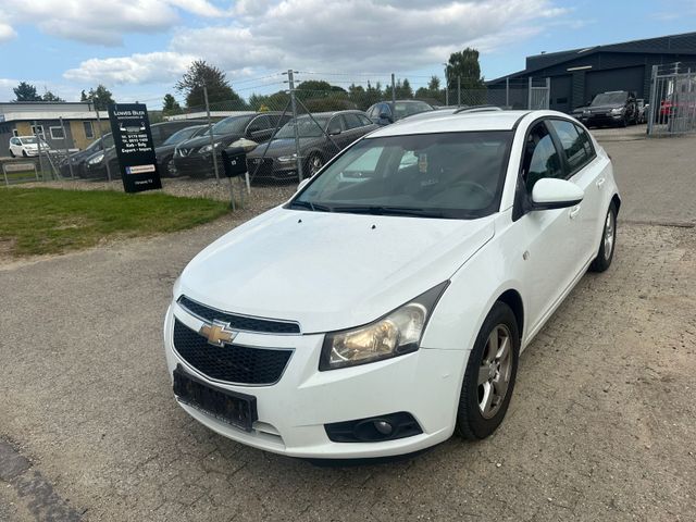 Chevrolet Cruze Hatchback LT 1,8