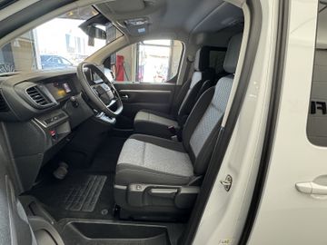 Opel Zafira Life - 11