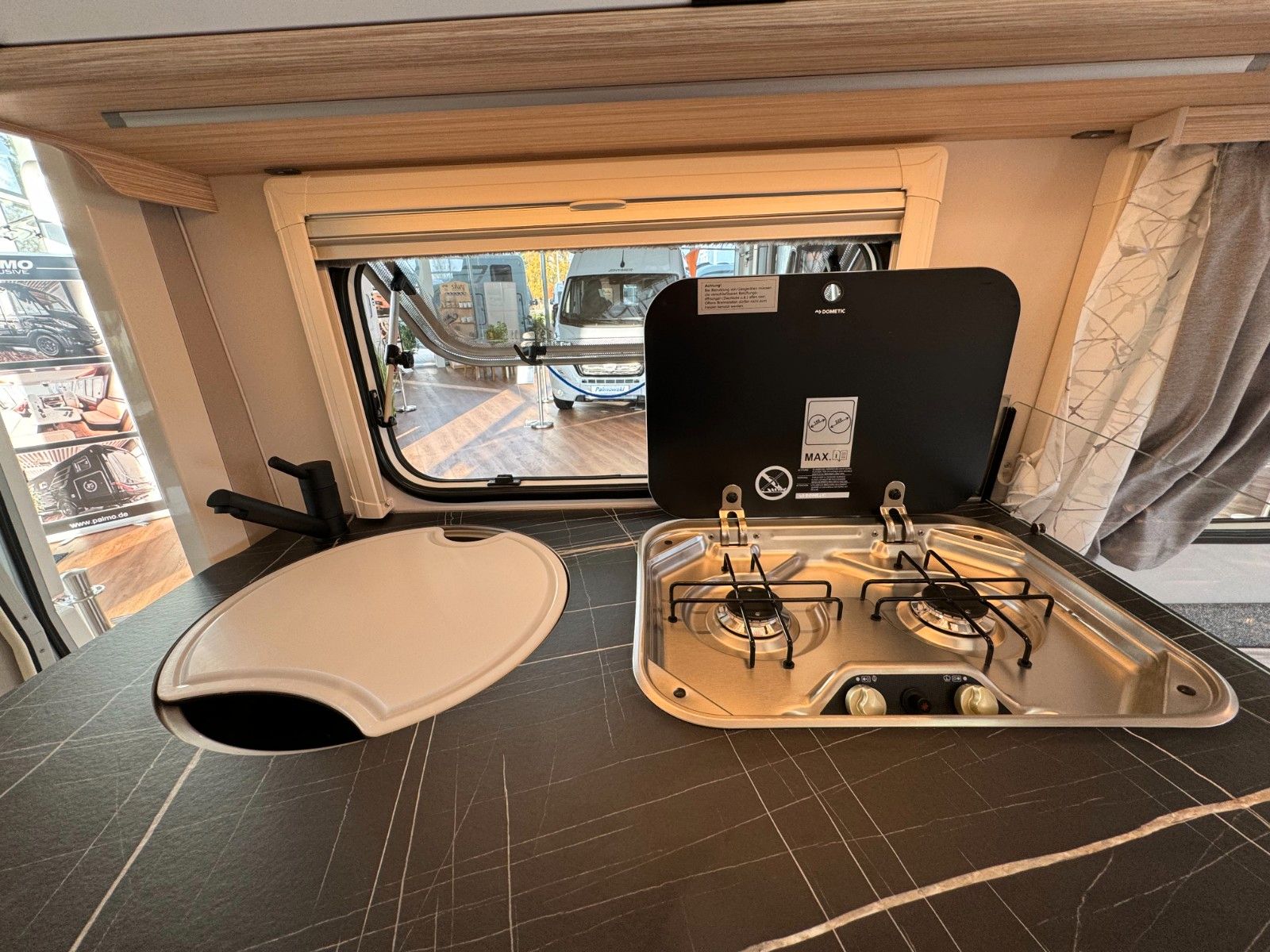 Fahrzeugabbildung HYMER / ERIBA / HYMERCAR Eriba Touring 530  - 9.619€ SPAREN