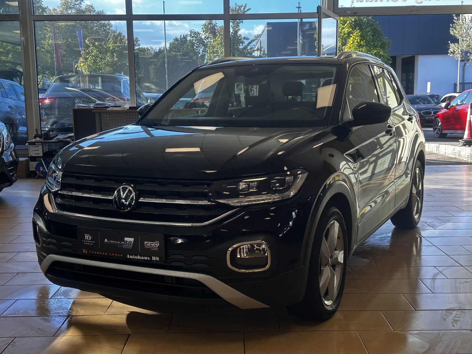 Volkswagen T-Cross Style*R.CAM*Navi*LED*SHZ*Tempomat*DAB
