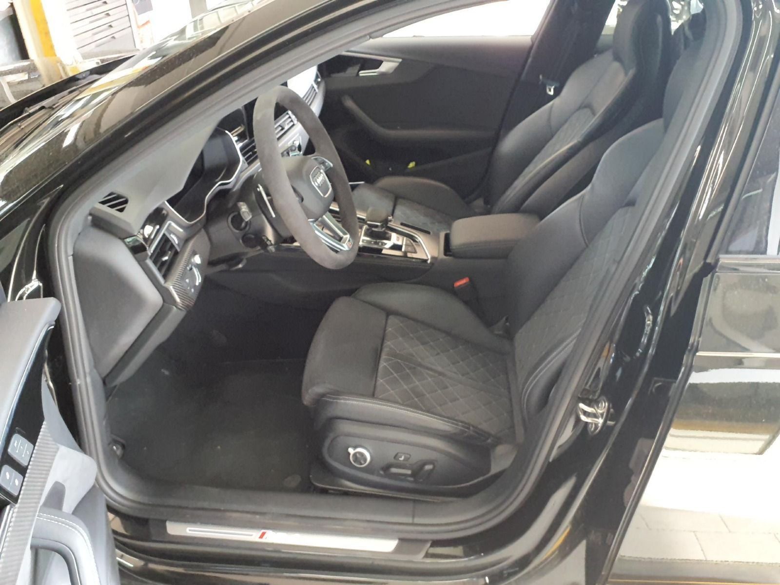 Audi RS4 - Bild 4