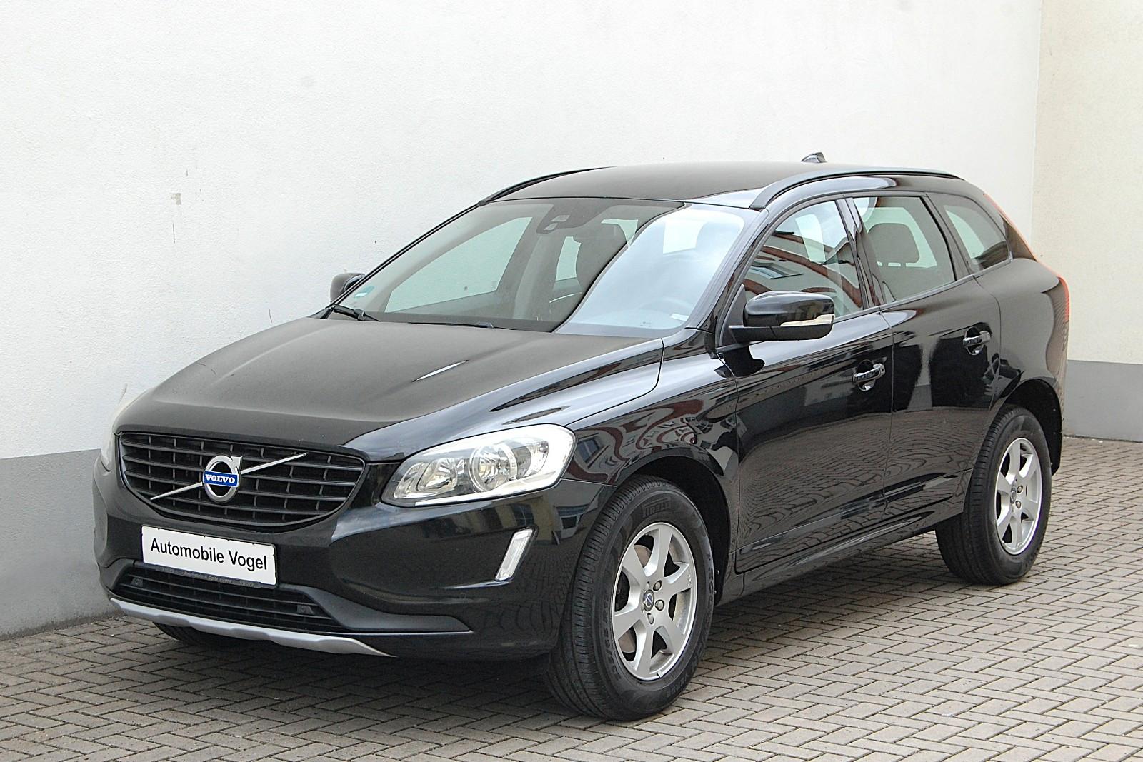 Volvo XC60 D4 -Schaltgetriebe-Kamera-Navi-