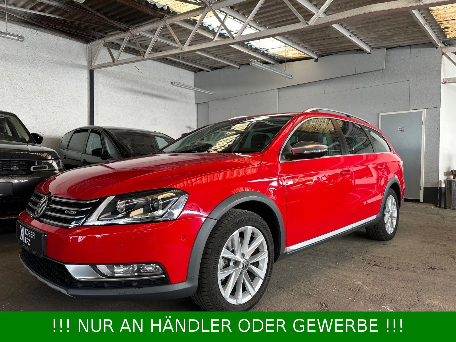Volkswagen Passat Alltrack Variant 4Mot*Pano*AHK*Leder*Xen*