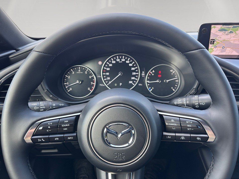 Fahrzeugabbildung Mazda 3 2.5i 140PS A/T Exclusive
