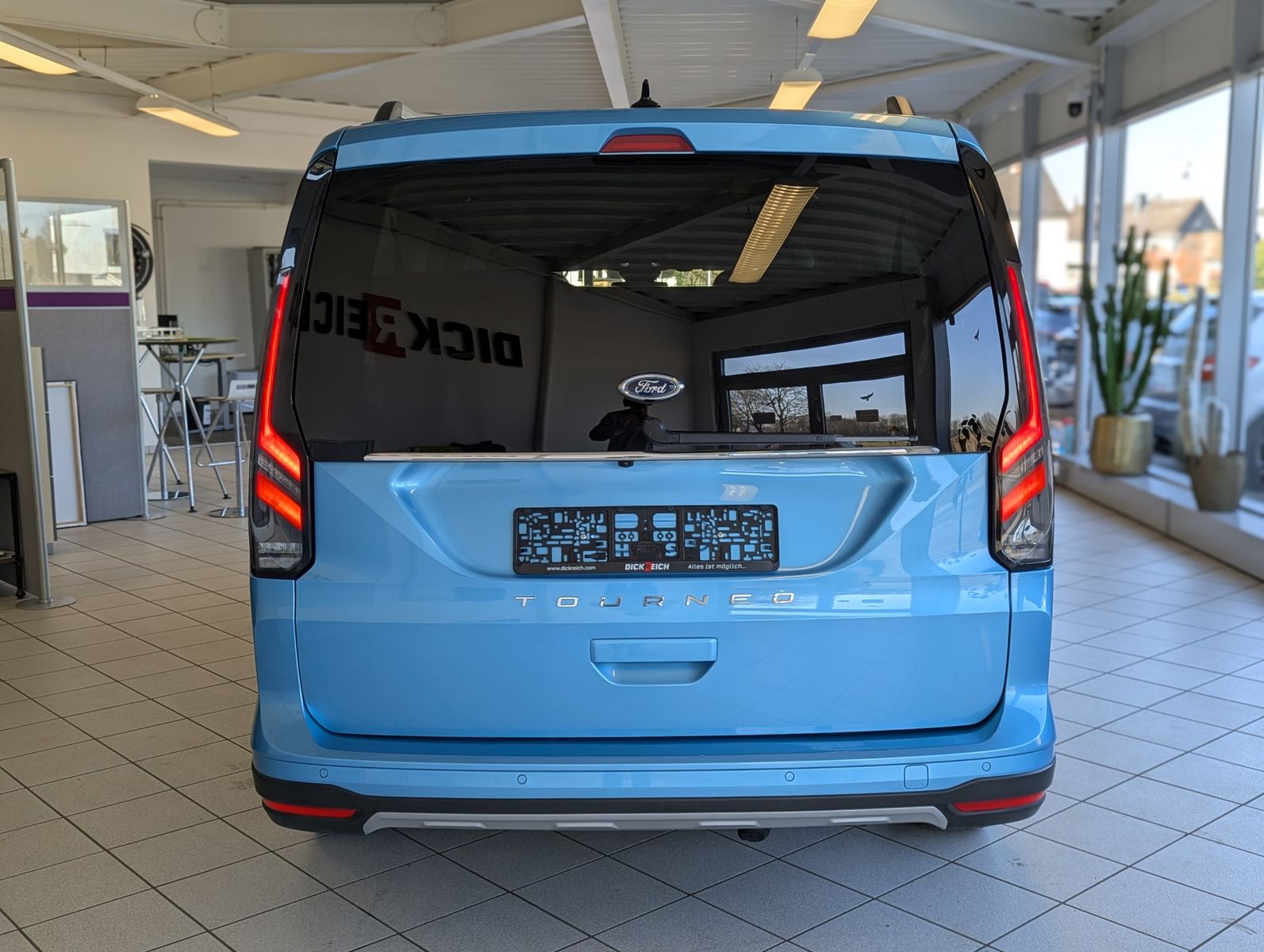 FORD Tourneo Connect L2 Active 7-Sitz Bi-LED Pano AHK - Image 6