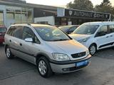 Opel Zafira Elegance 7-Sitzer - Opel Zafira aus 2002: Elegance