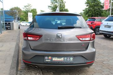 Fahrzeugabbildung SEAT Leon 2.0 TDI ST FR Navi Pano LED