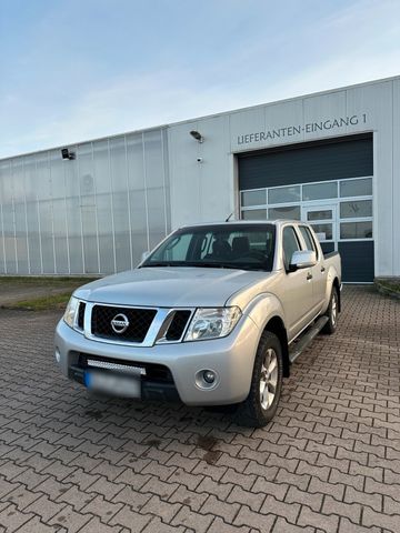 Nissan Navara 2.5 Automatik, LKW