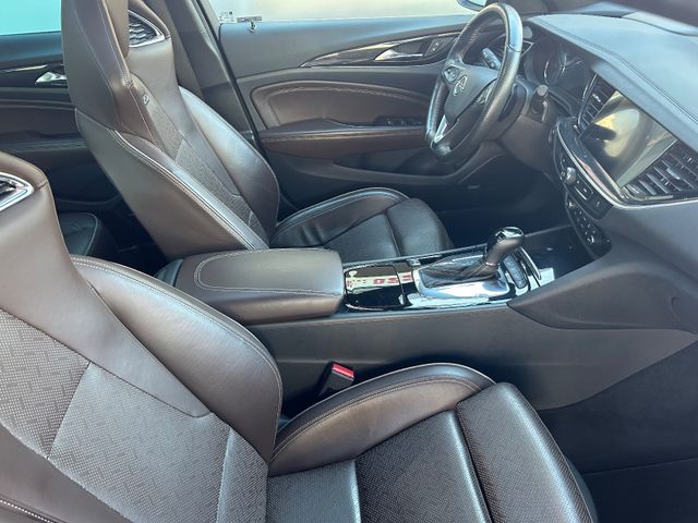 Fahrzeugabbildung Opel Insignia Sports Tourer GSi 4x4 Aut.+Panorama+