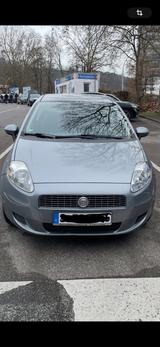 Fiat Grande Punto 1.4 8V Dynamic TÜV neu - Fiat Grande Punto Gebrauchtwagen in Stuttgart