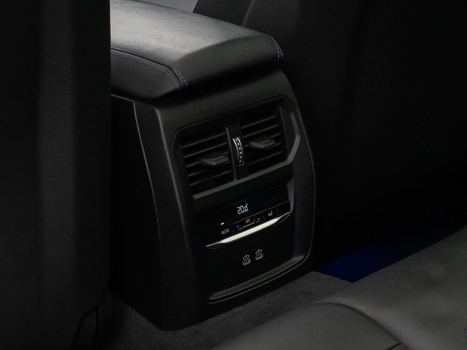 Fahrzeugabbildung BMW M340i xD Panorama Laser 360° HUD DAB H/K Komfort