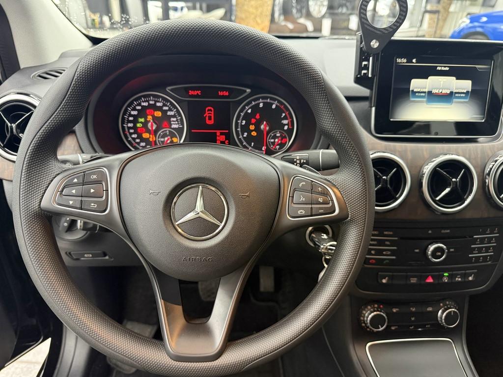 Mercedes-Benz B 220 CGI 4Matic, Navi, 7G-Tronic, AHK, Klima