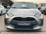 Toyota Yaris Comfort Automatik  Navi 1.Hand Garantie - Toyota Yaris mit Benzin-Antrieb: Limousine, Automatik