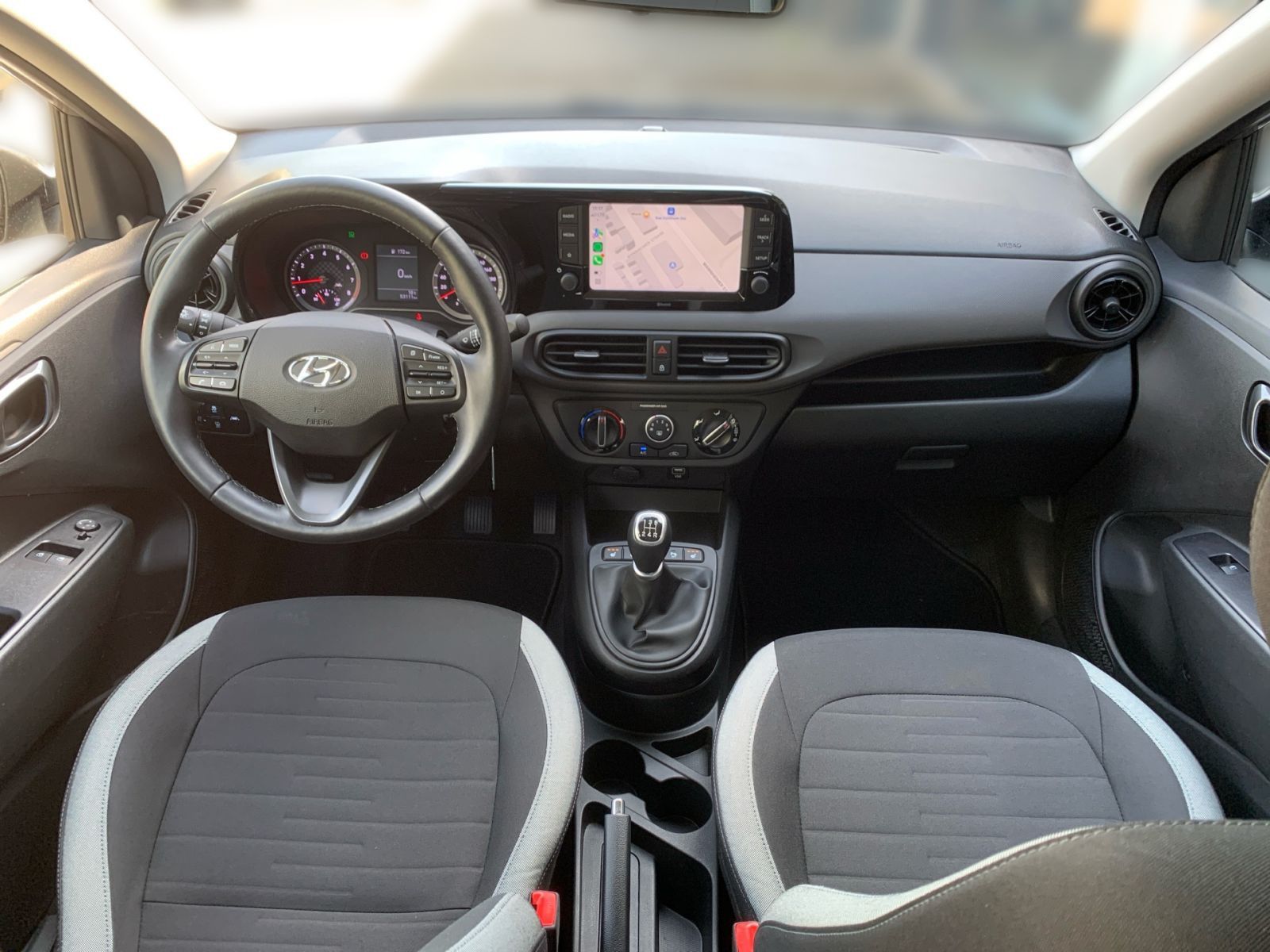 Fahrzeugabbildung Hyundai i10 1.2 Trend 1 Hand Allwetter
