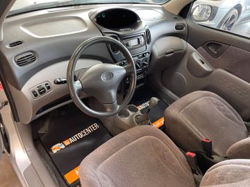 Toyota Yaris 1.3 linea sol *Klima*TÜV0826*AHK*