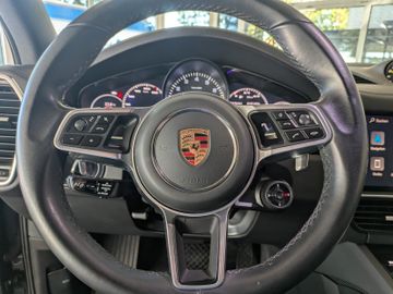 Porsche Cayenne - 8