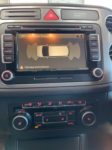 Volkswagen Tiguan Team 4Motion *Parkassistent*Navi*Kamera*