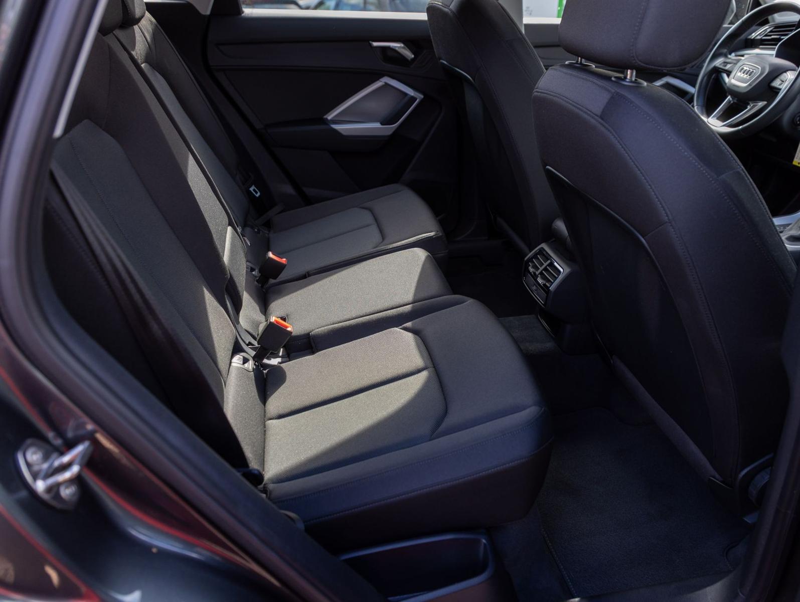 Audi Q3 SUV S line 35 TFSI 110KW DSG GRA LED AHK, миниатюра 19